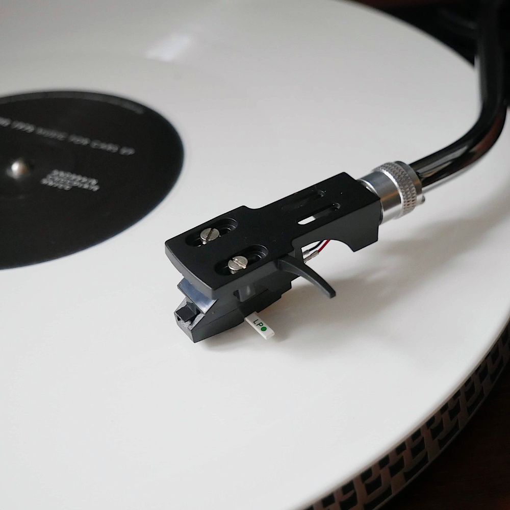 Camden Luxury Record Player with Bluetooth - Black