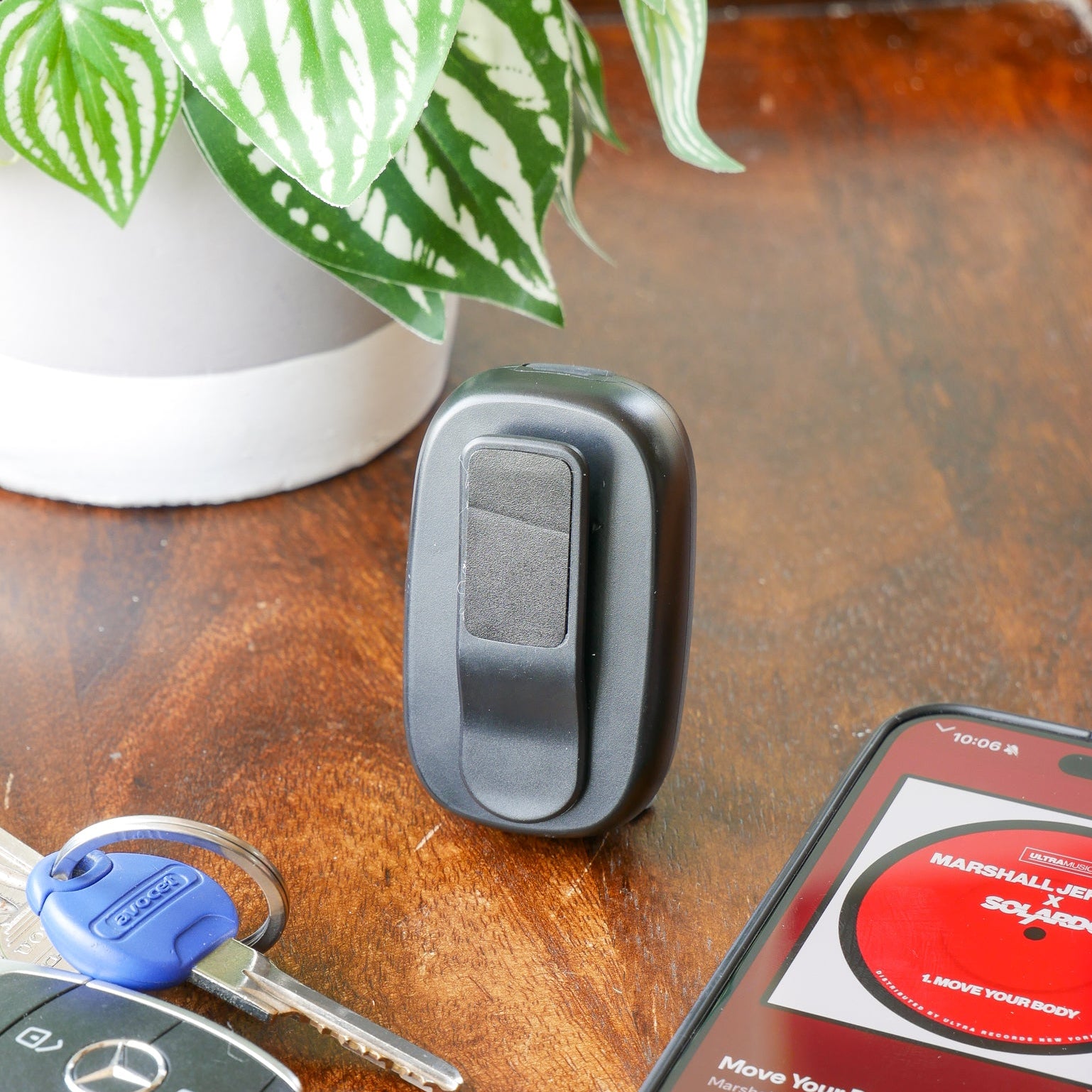 Clip On Mini Bluetooth Speaker