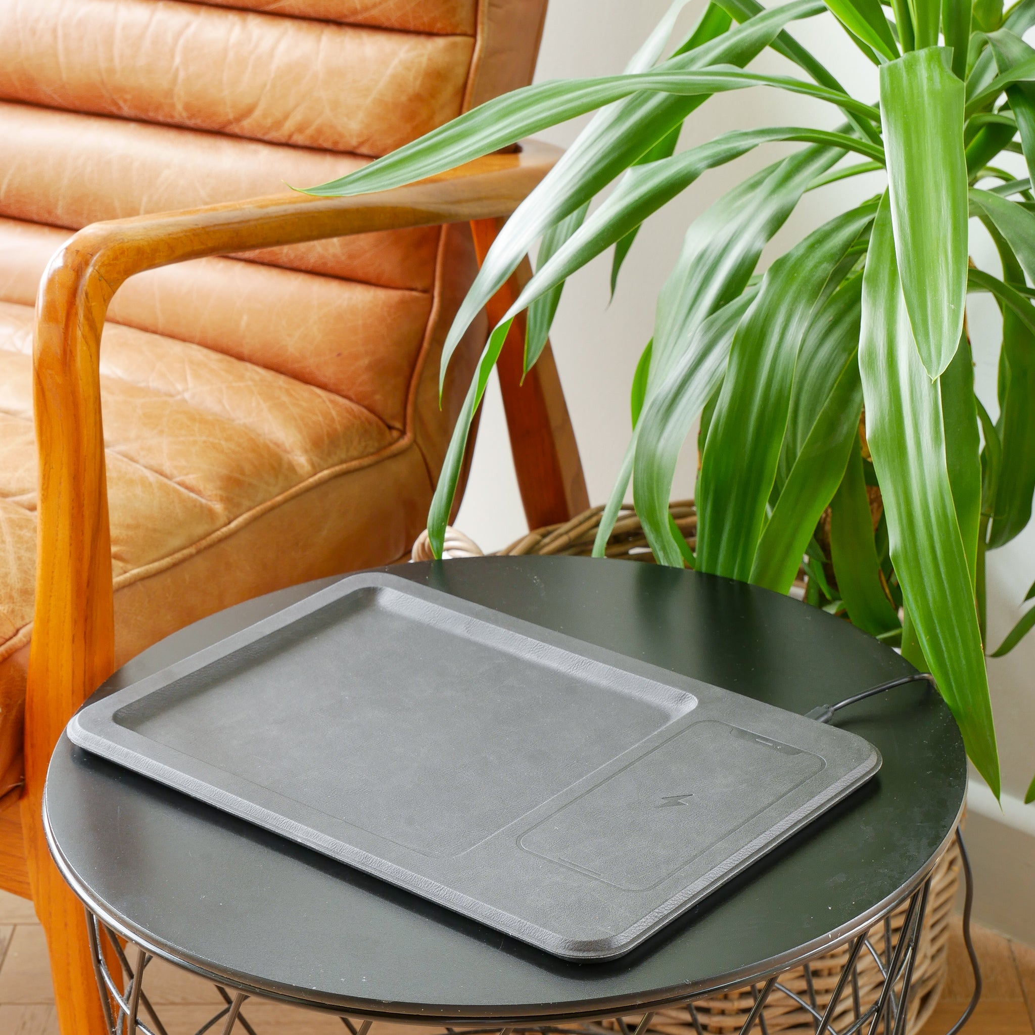 PU Leather Wireless Charging Vanity Tray Black