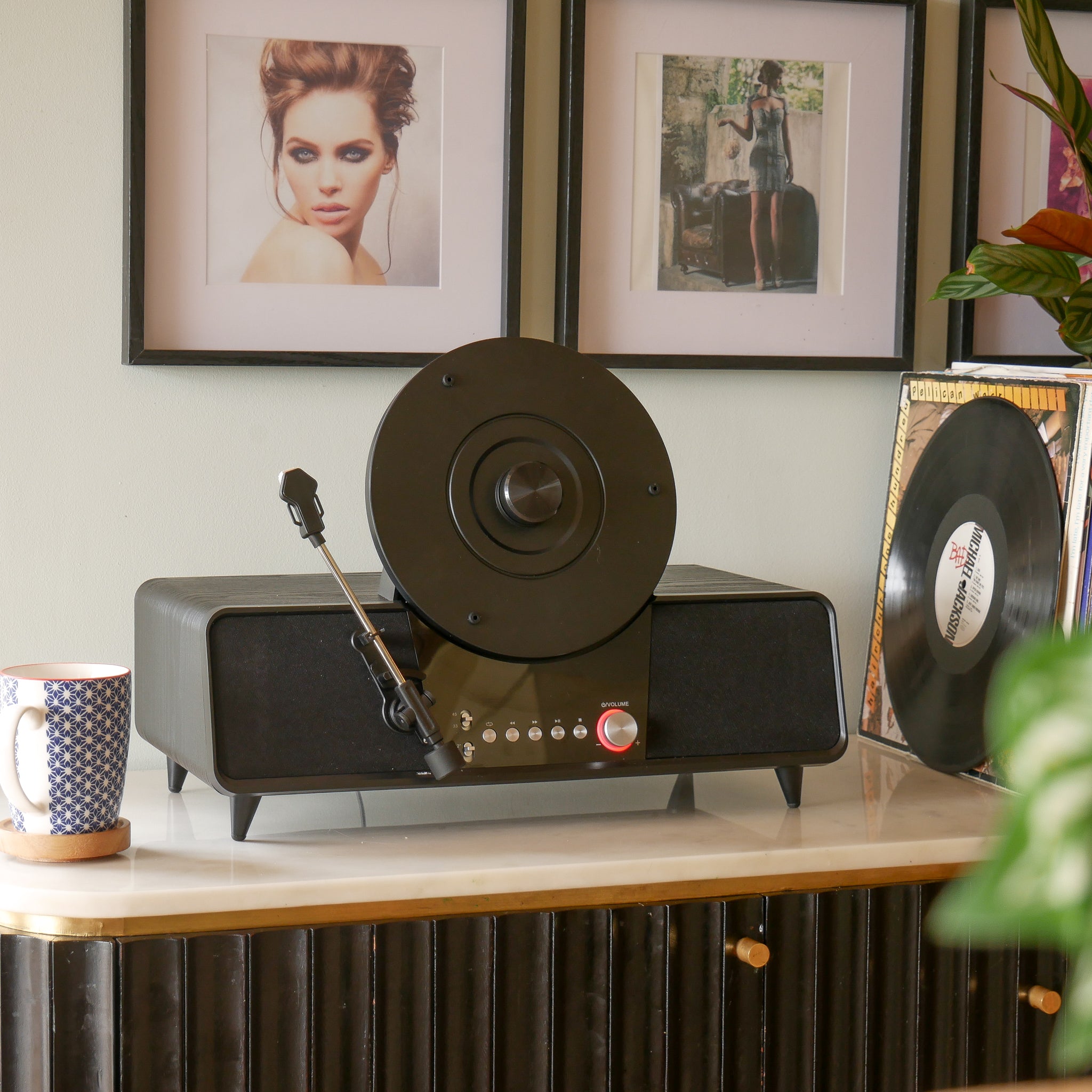 Shoreditch Vertical Loading Fully Automatic Record Player