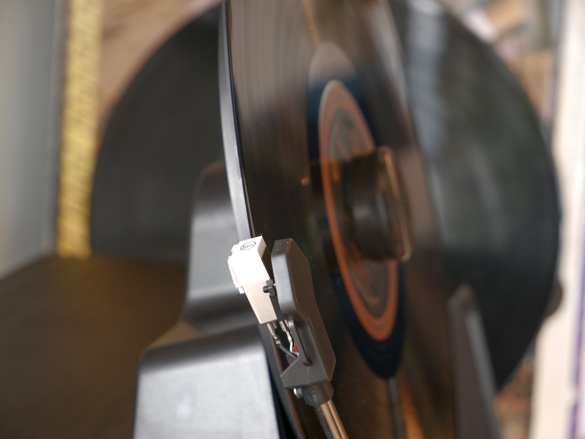 Shoreditch Vertical Loading Fully Automatic Record Player