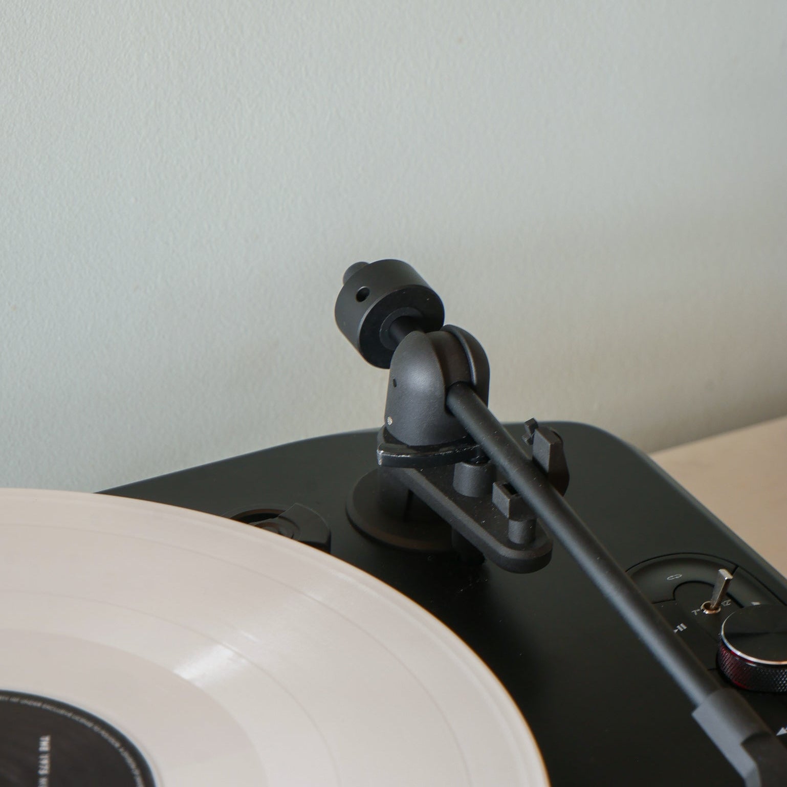 Mayfair Fully Automatic Record Player With Built in Speakers