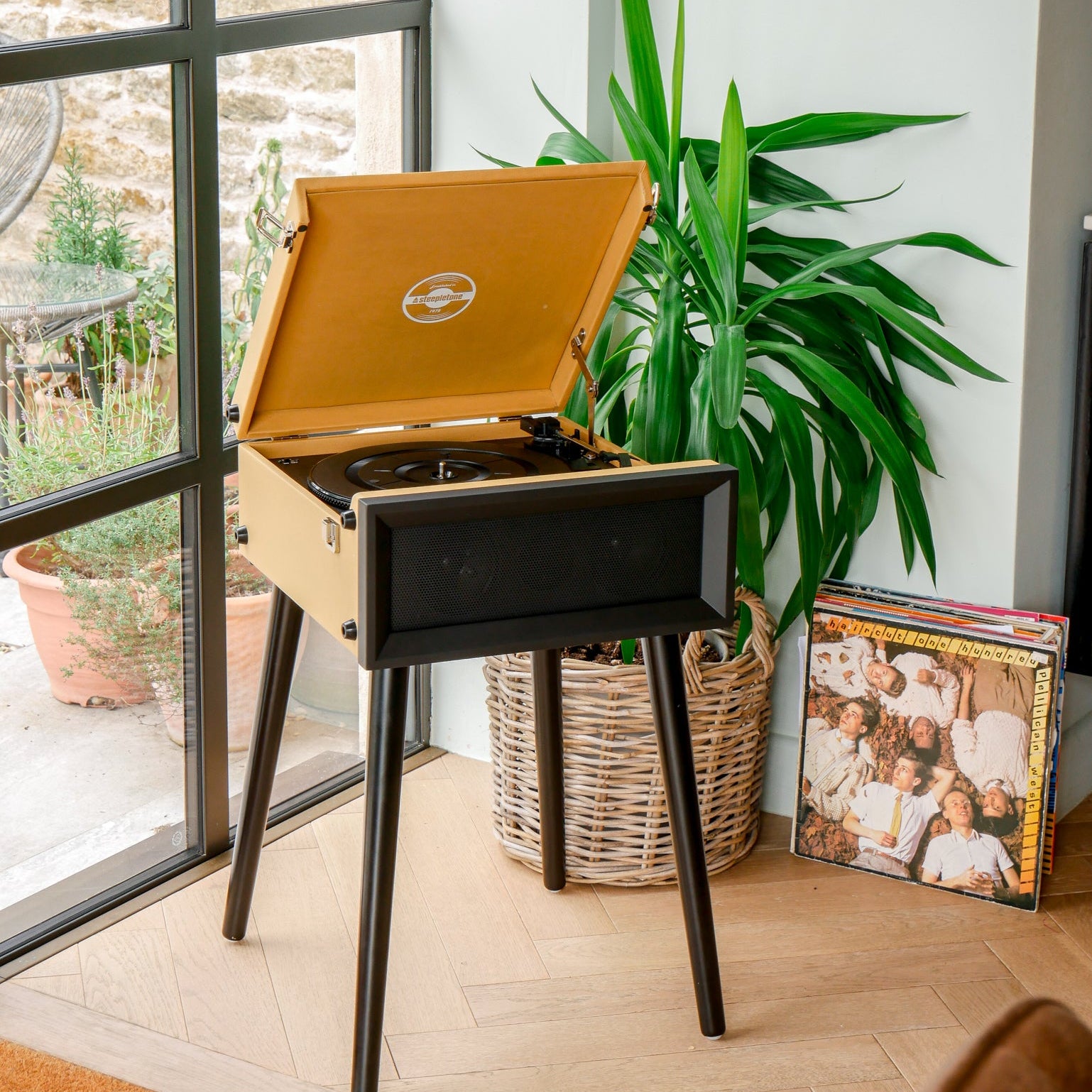 SRP1R XP Retro Record Player with Legs - Beige