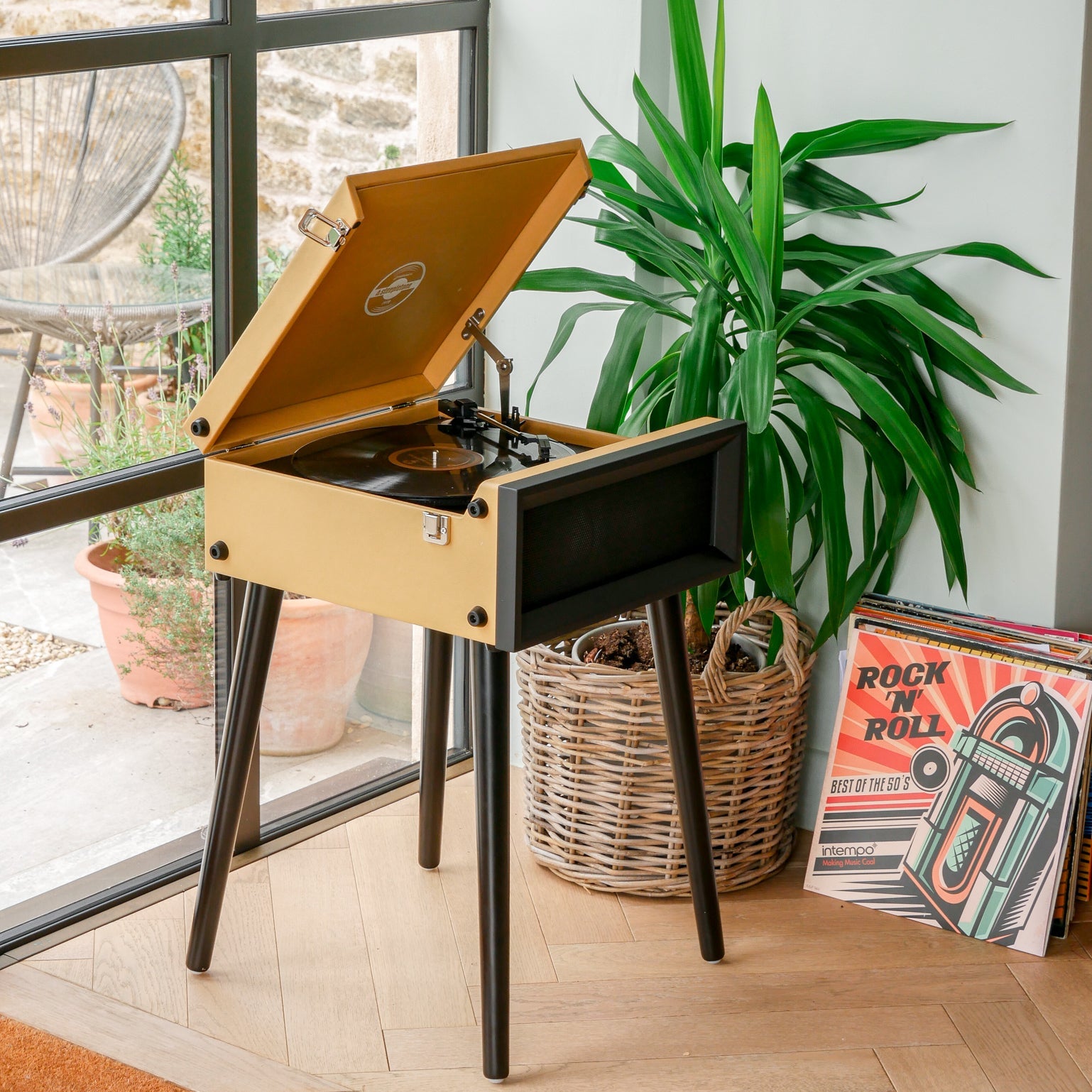 SRP1R XP Retro Record Player with Legs - Beige