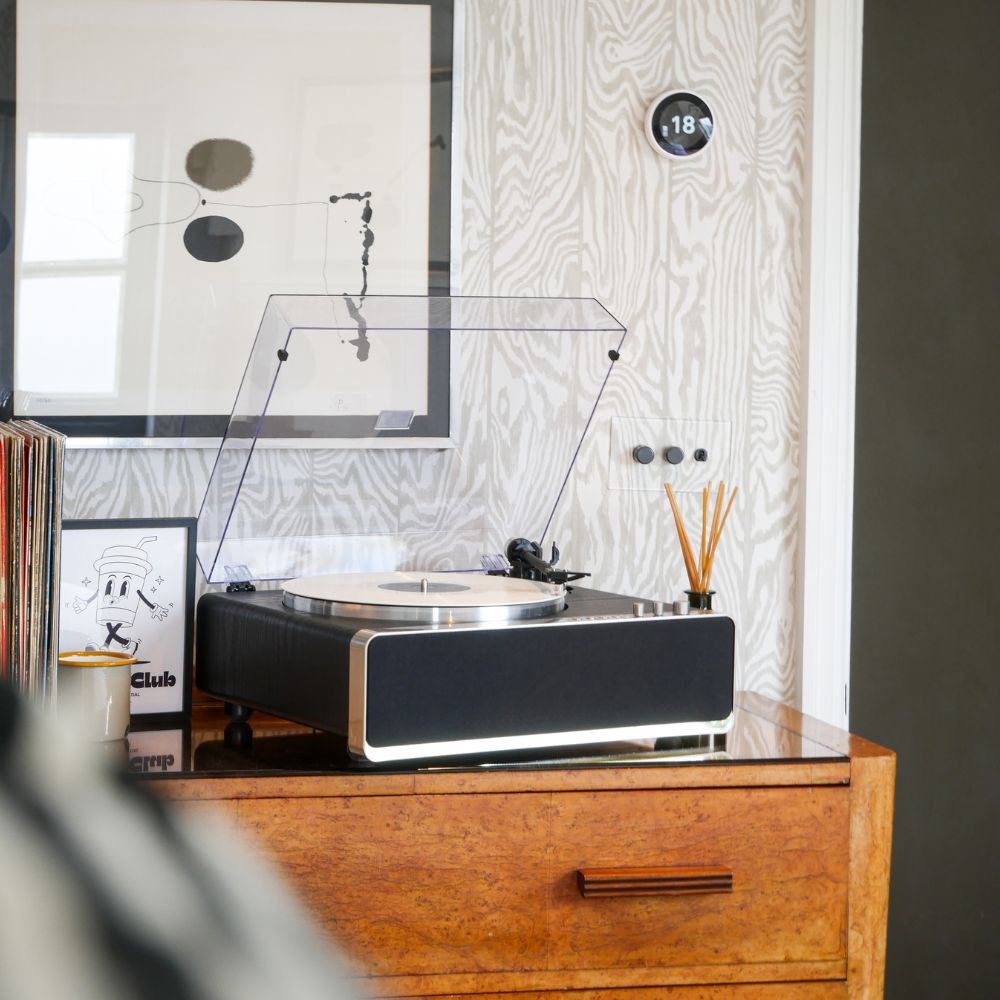 Richmond Deluxe High Power Record Player - Black