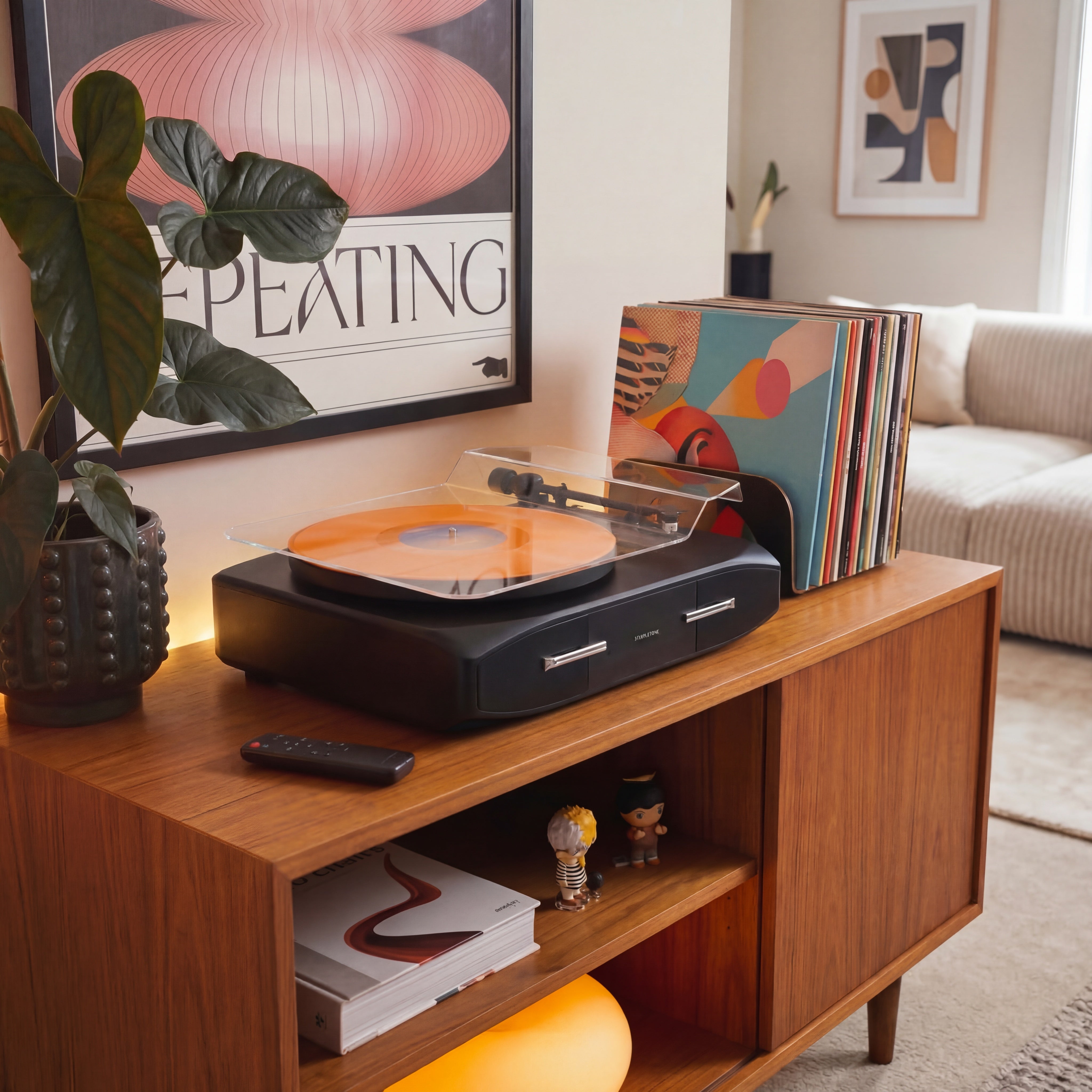 Mayfair Fully Automatic Record Player With Built in Speakers