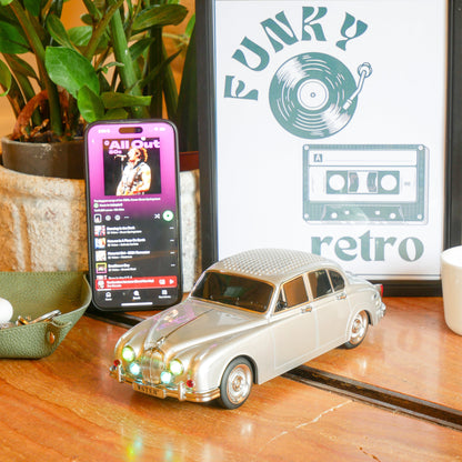 Classic MKII Retro Car Bluetooth Speaker & FM Radio - Silver