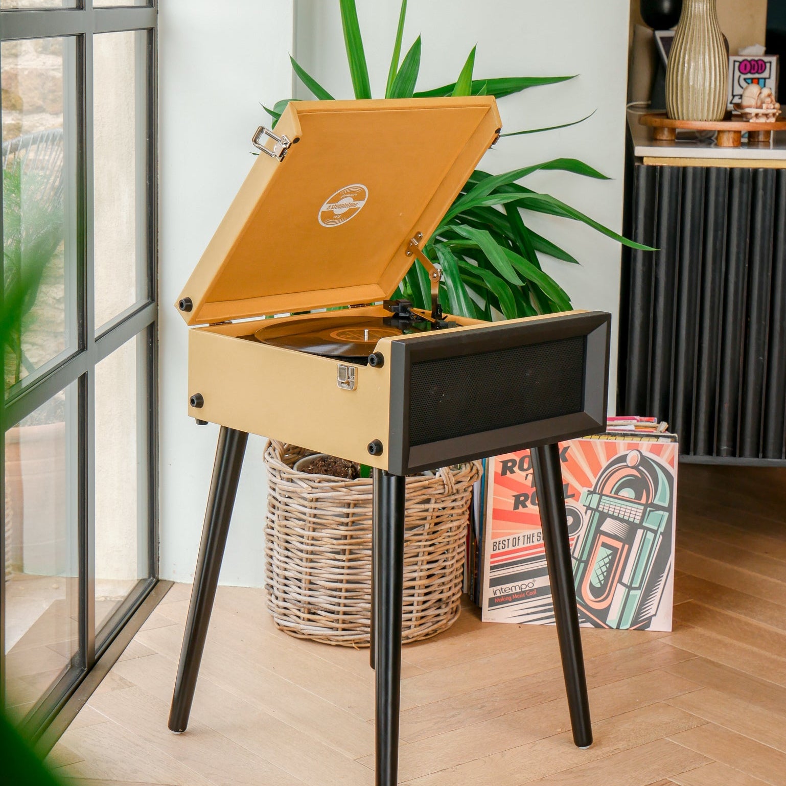 SRP1R XP Retro Record Player with Legs - Beige