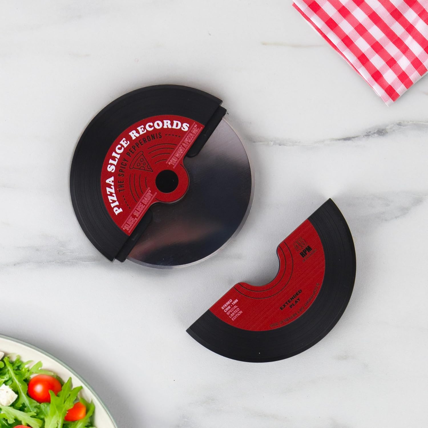 Vinyl Record Pizza Cutter – Retro Music Inspired Kitchen Tool