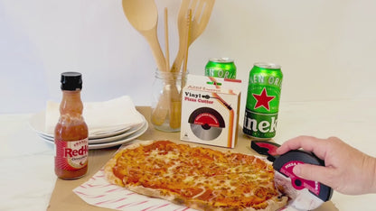 Vinyl Record Pizza Cutter – Retro Music Inspired Kitchen Tool